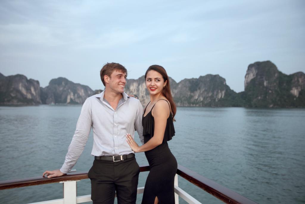 Secret Halong Cruise Hotel Ha Long Luaran gambar